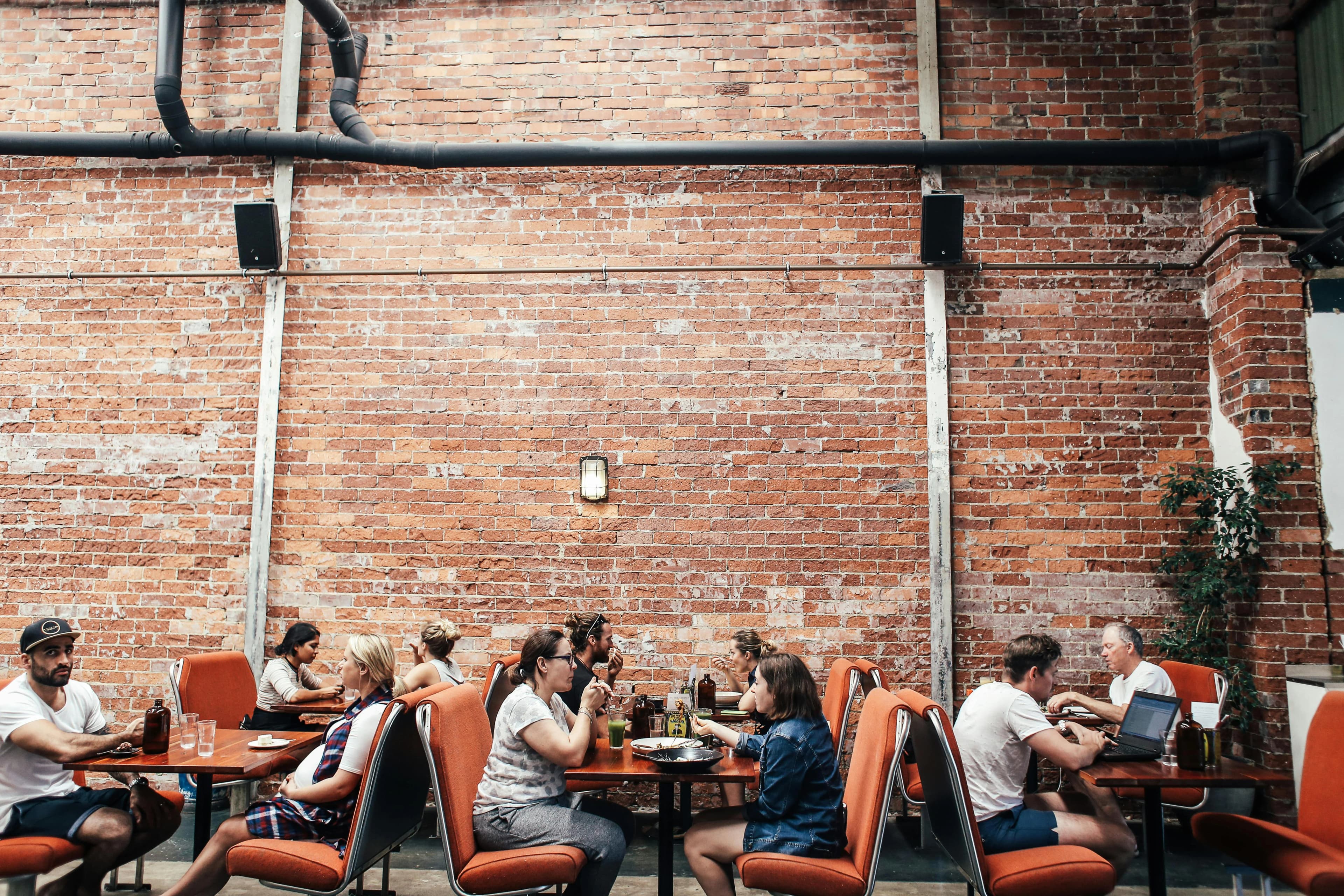 End the scheduling group chat.